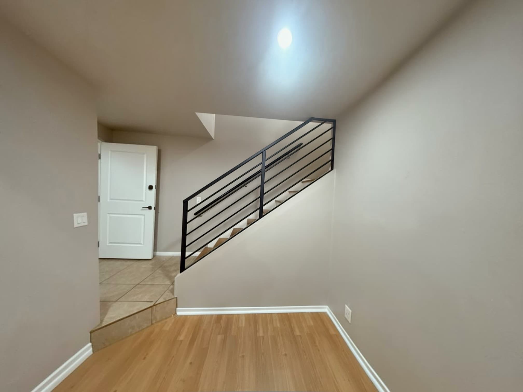 Modern Horizontal-Bar Steel Stair Railing