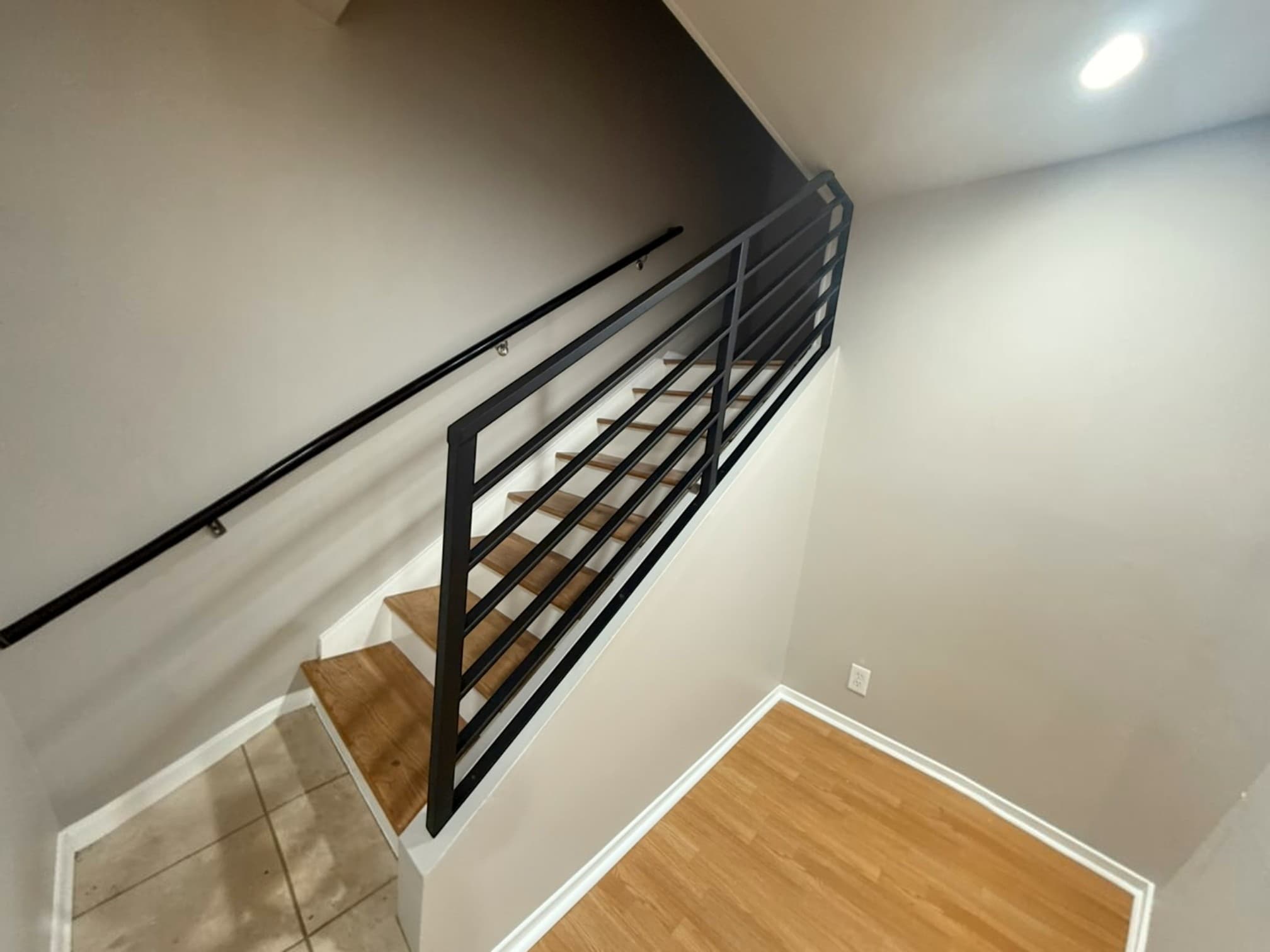 Modern Horizontal-Bar Steel Stair Railing